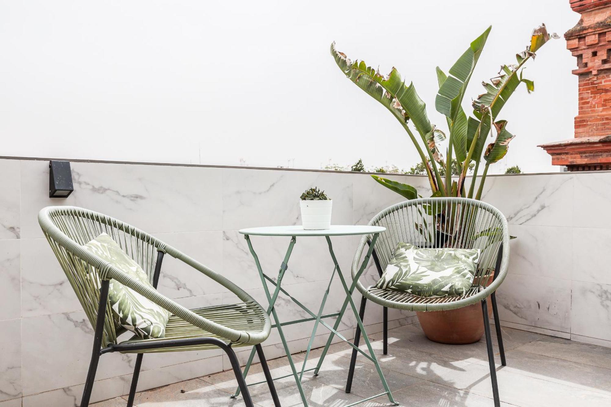 Apartamento Fantastico Atico 2 Hab Gran Terraza Sevilla/triana *